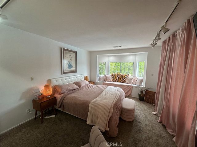 12811 Cumpston, Valley Village, CA 91607