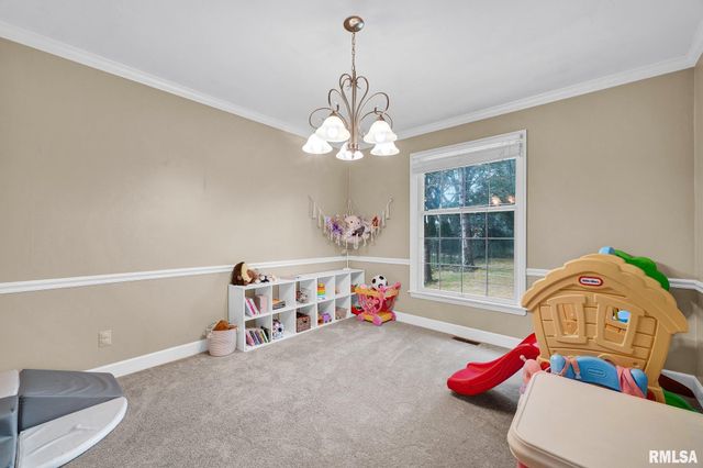 131 E MORNINGSIDE Drive, Peoria, IL 61614