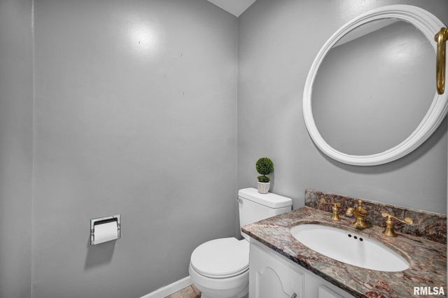 131 E MORNINGSIDE Drive, Peoria, IL 61614