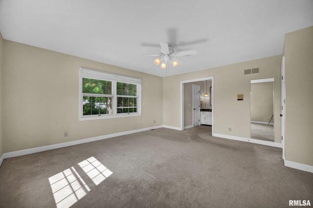 131 E MORNINGSIDE Drive, Peoria, IL 61614