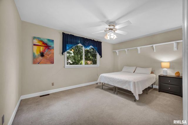 131 E MORNINGSIDE Drive, Peoria, IL 61614