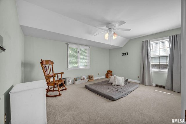 131 E MORNINGSIDE Drive, Peoria, IL 61614