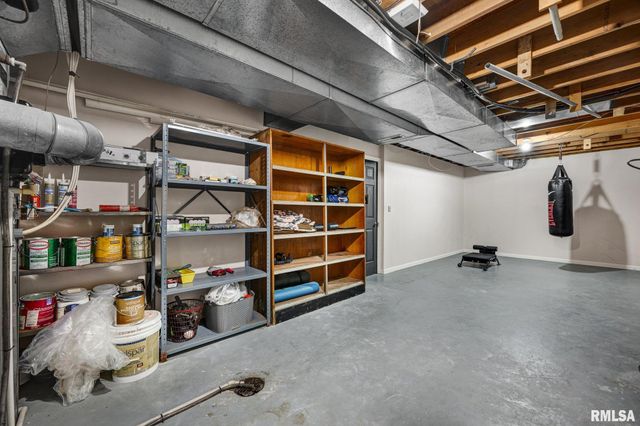 131 E MORNINGSIDE Drive, Peoria, IL 61614