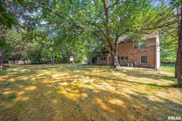 131 E MORNINGSIDE Drive, Peoria, IL 61614
