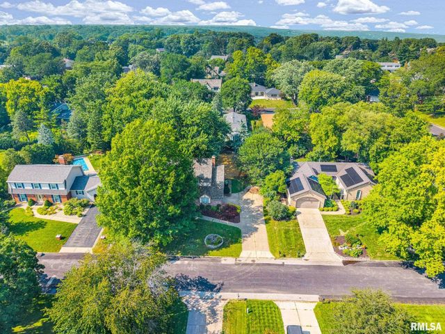 131 E MORNINGSIDE Drive, Peoria, IL 61614