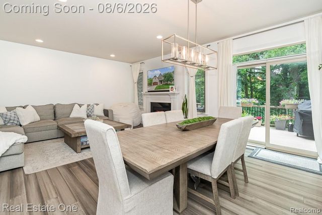 4176 Oak Arbor Court, Rochester, MI 48306