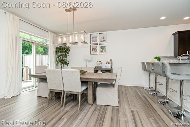 4176 Oak Arbor Court, Rochester, MI 48306