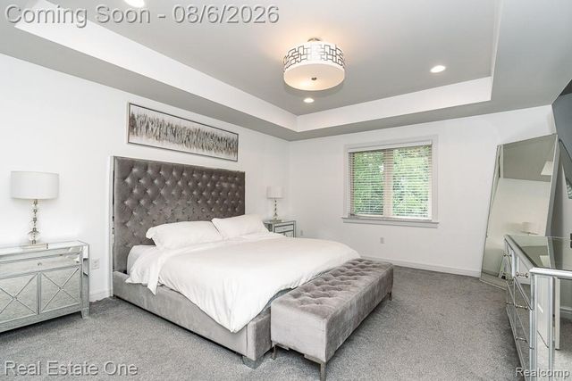 4176 Oak Arbor Court, Rochester, MI 48306