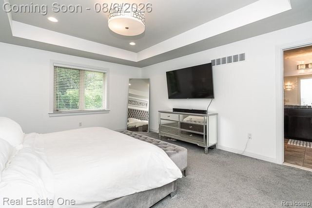 4176 Oak Arbor Court, Rochester, MI 48306