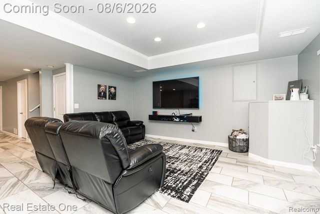 4176 Oak Arbor Court, Rochester, MI 48306