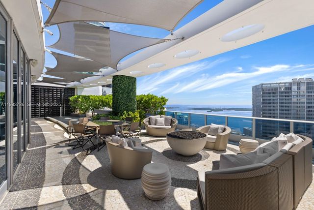 200 Biscayne Boulevard Way PH-5404, Miami, FL 33131