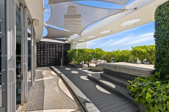 200 Biscayne Boulevard Way PH-5404, Miami, FL 33131