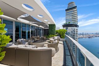 200 Biscayne Boulevard Way PH-5404, Miami, FL 33131