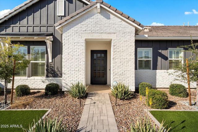 17146 W MOUNTAINAIR Street, Surprise, AZ 85388