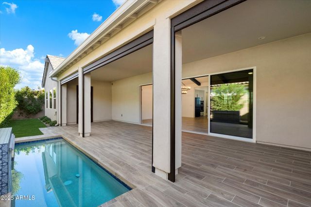 17146 W MOUNTAINAIR Street, Surprise, AZ 85388