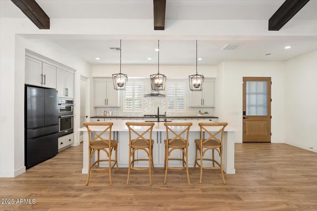 17146 W MOUNTAINAIR Street, Surprise, AZ 85388