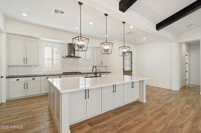 17146 W MOUNTAINAIR Street, Surprise, AZ 85388