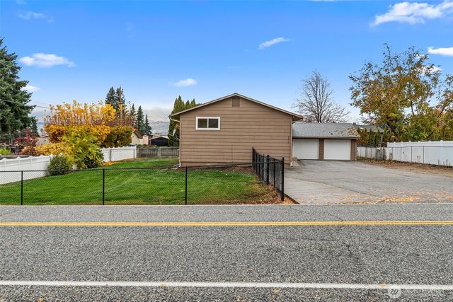 3010 NW Cascade Avenue, East Wenatchee, WA 98802