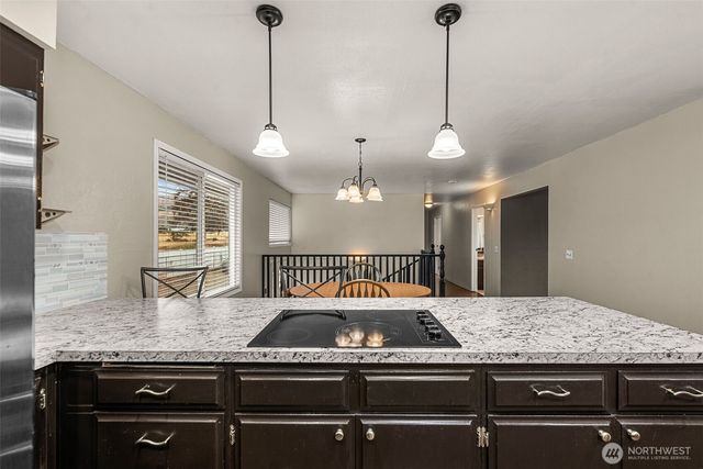 3010 NW Cascade Avenue, East Wenatchee, WA 98802