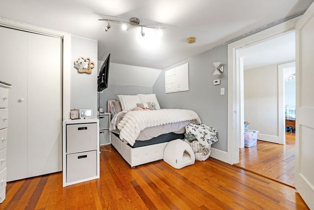 34 River Rd, Mattapoisett, MA 02739