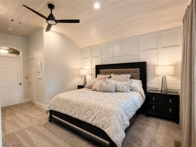 6325 Crossview Road, Seven Hills, OH 44131