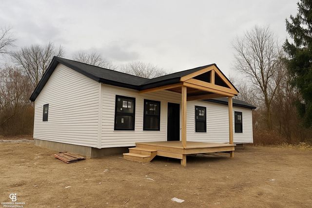 385 Mayer Road, St Clair Twp, MI 48079