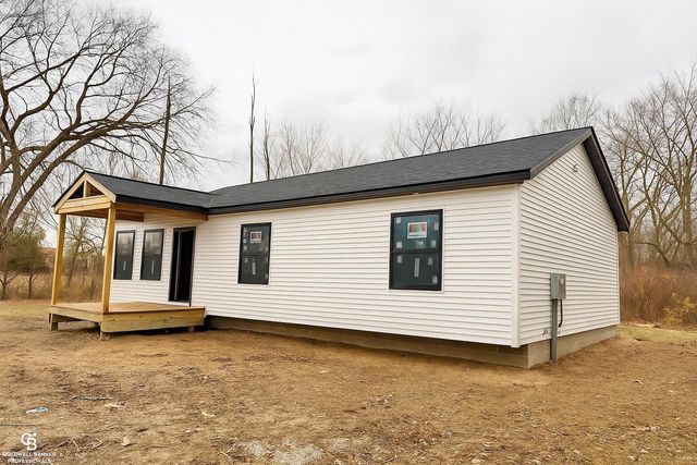 385 Mayer Road, St Clair Twp, MI 48079