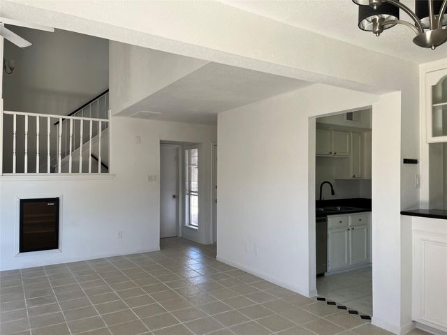 12327 Crest Lake Drive, Houston, TX 77072