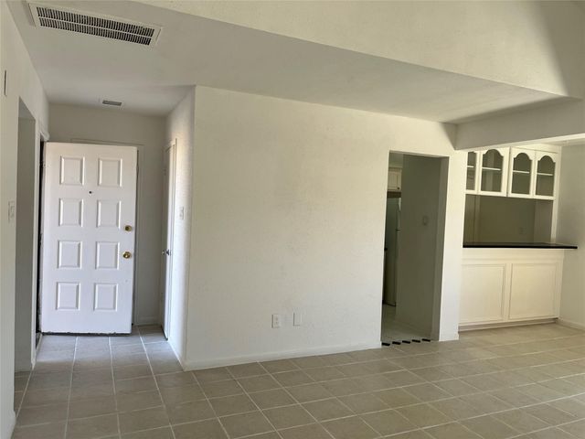 12327 Crest Lake Drive, Houston, TX 77072