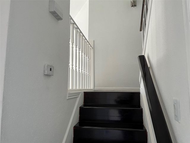 12327 Crest Lake Drive, Houston, TX 77072