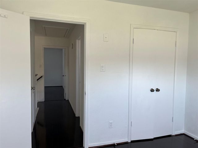 12327 Crest Lake Drive, Houston, TX 77072