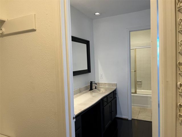 12327 Crest Lake Drive, Houston, TX 77072