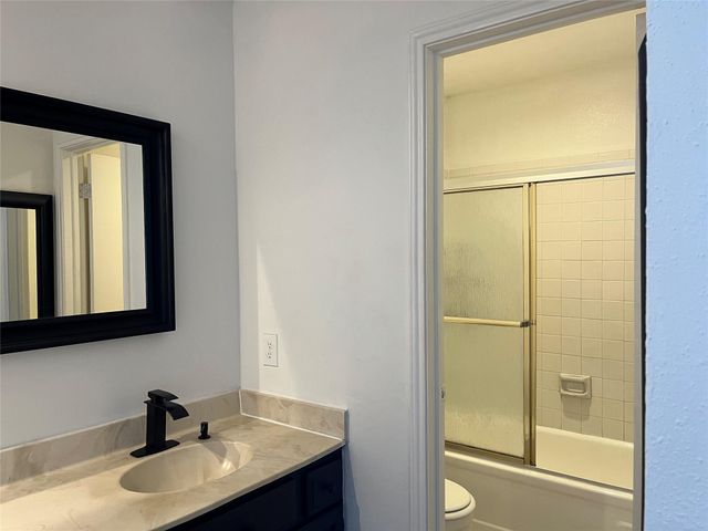 12327 Crest Lake Drive, Houston, TX 77072