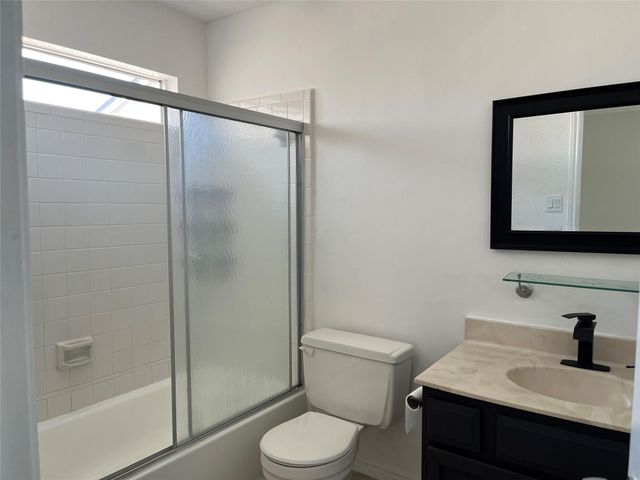 12327 Crest Lake Drive, Houston, TX 77072