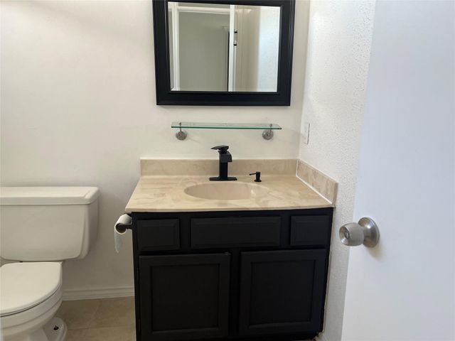 12327 Crest Lake Drive, Houston, TX 77072