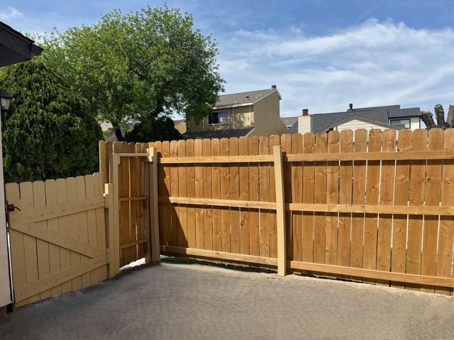 12327 Crest Lake Drive, Houston, TX 77072