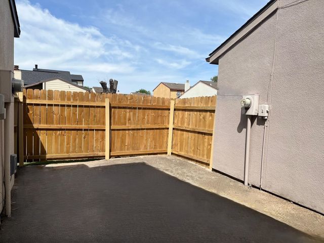 12327 Crest Lake Drive, Houston, TX 77072