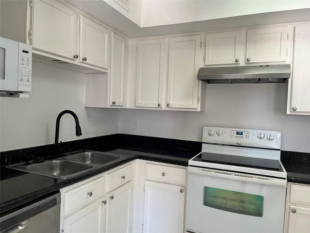 12327 Crest Lake Drive, Houston, TX 77072