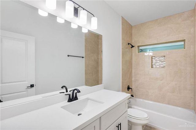 7304 N 55th Lane, Mission, TX 78573