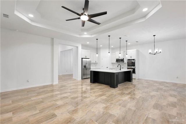 7304 N 55th Lane, Mission, TX 78573