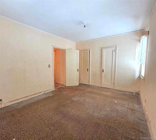 242 Graff Avenue, Bronx, NY 10465