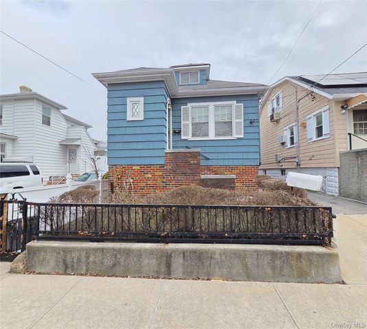 242 Graff Avenue, Bronx, NY 10465