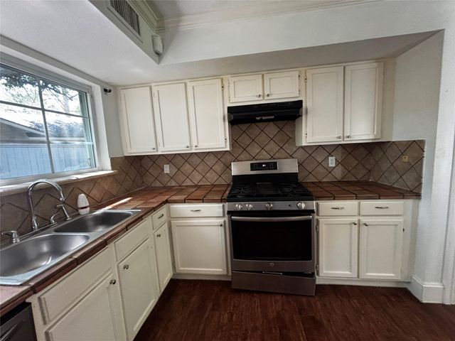 7726 Sorbete Drive, Houston, TX 77083