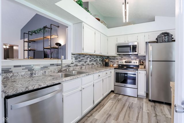 6656 Sundown Drive N, Indianapolis, IN 46254