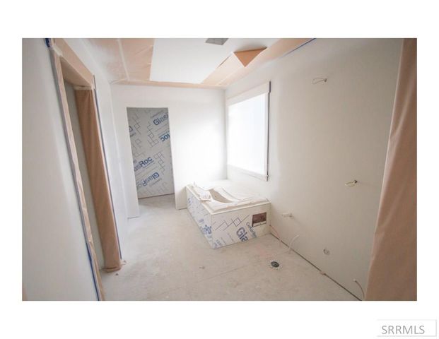 303 Galena Summit Dr, Idaho Falls, ID 83404