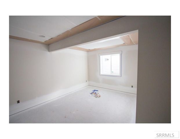 303 Galena Summit Dr, Idaho Falls, ID 83404