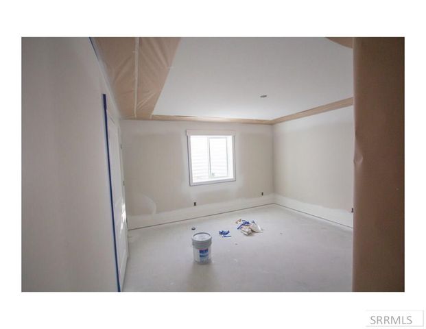 303 Galena Summit Dr, Idaho Falls, ID 83404