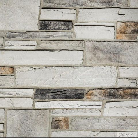 303 Galena Summit Dr, Idaho Falls, ID 83404