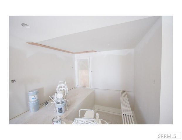 303 Galena Summit Dr, Idaho Falls, ID 83404