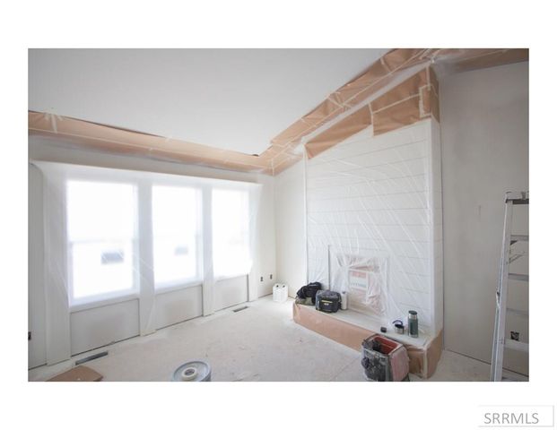 303 Galena Summit Dr, Idaho Falls, ID 83404